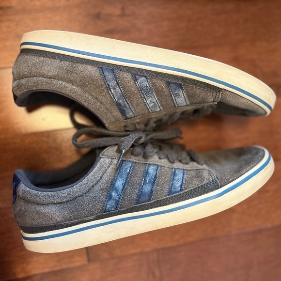 Adidas: Low Canvas  Trainers - Picture 1 of 8